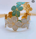 Bracelet Jonc "Éclat Floral" en Acier Inoxydable